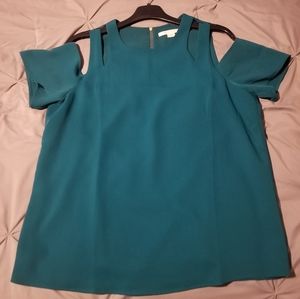 Cold-shoulder cut-out top